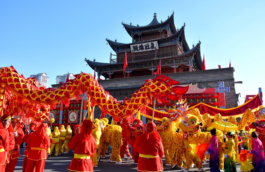 龍騰獅躍鬧元宵